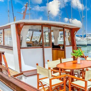 https://marta-boat-bb.in-sardinia.net