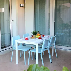 https://la-casa-di-nina-sirmione.it-lombardy.com