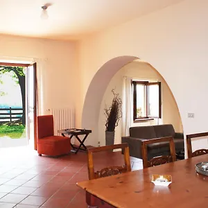 https://villa-montecroce.it-lombardy.com